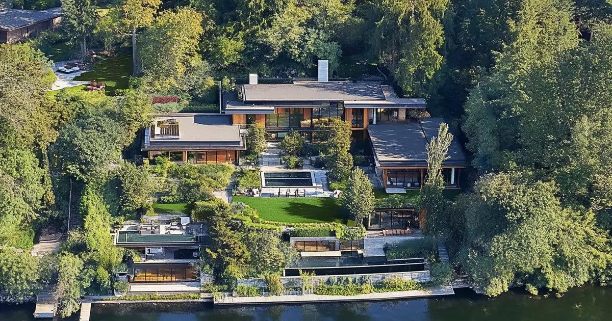 Aerial view of Bill Gates' Xanadu 2.0 waterfront estate in Medina, Washington